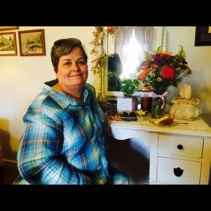 Meet your Posher, Pam