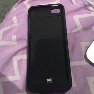 iPhone 4 charging case