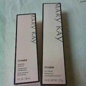 Mary Kay 3in1 cleanser & age-fighting moisturizer