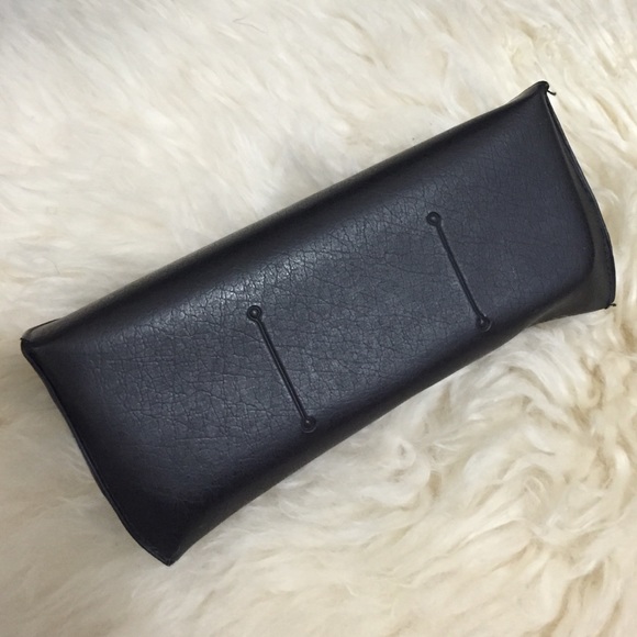Ray Ban Sunglass Case - Picture 3 of 4