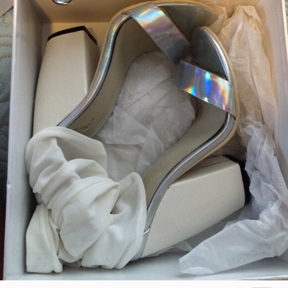 Unif pyre heels