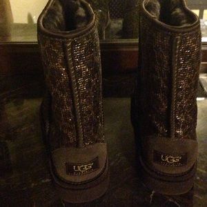 NEW UGG BOOTS