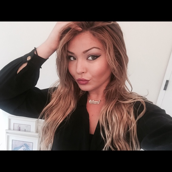 Meet your Posher, Julianna