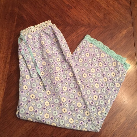 Other - Floral print pajama bottoms