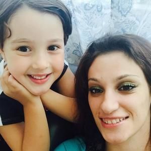 Meet your Posher, Fatjona