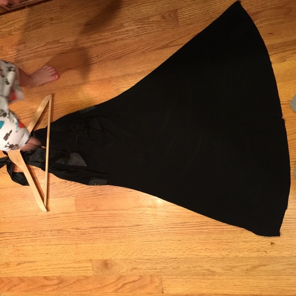 Little black dress! - Picture 2 of 3