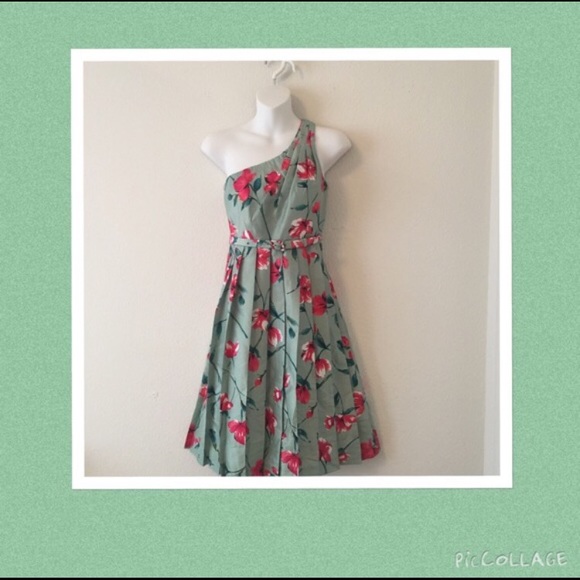 Express Dresses & Skirts - 🌲SALE🌲 Express silk floral dress. New. 💥HPx2💥