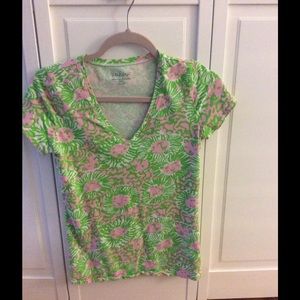Lilly Pulitzer sunny side lion print tee shirt