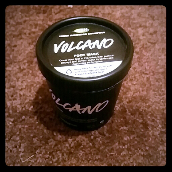 Volcano Foot Mask by Lush