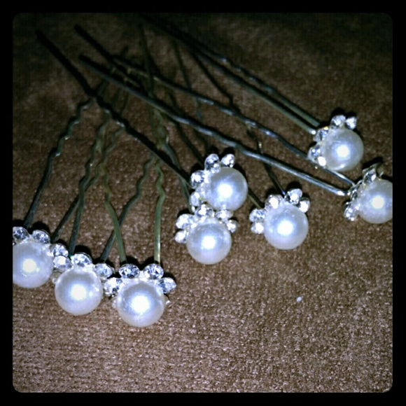 Hair jewelry see the head piece in my closet