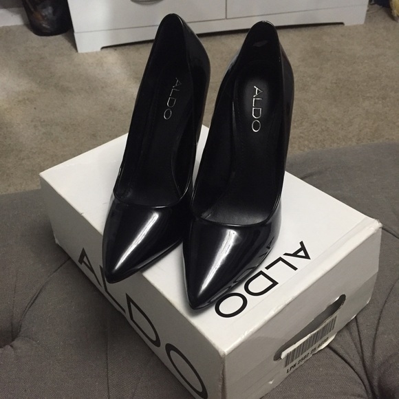 🎀SOLD🎀 ALDO black pumps 5.5 - Picture 1 of 3