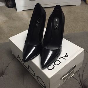 🎀SOLD🎀 ALDO black pumps 5.5