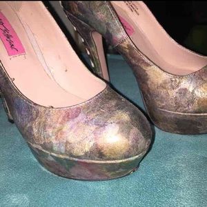 Floral Betsey Johnson Pumps