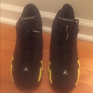 Like new men's sized 10 Michael Jordan's