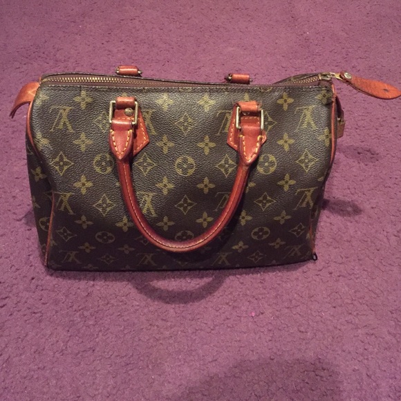 Louis Vuitton Handbags - Authentic Louis Vuitton Speedy 25