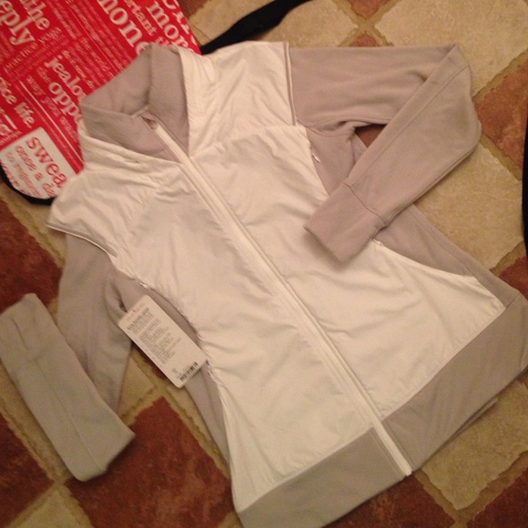 lululemon athletica Jackets & Blazers - RESERVED! Lululemon Snug Sprinter Jacket