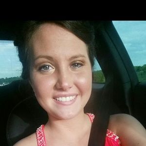 Meet your Posher, Rebekah