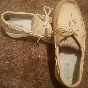 MAKE AN OFFER. Top Sider Sperrys in tan color