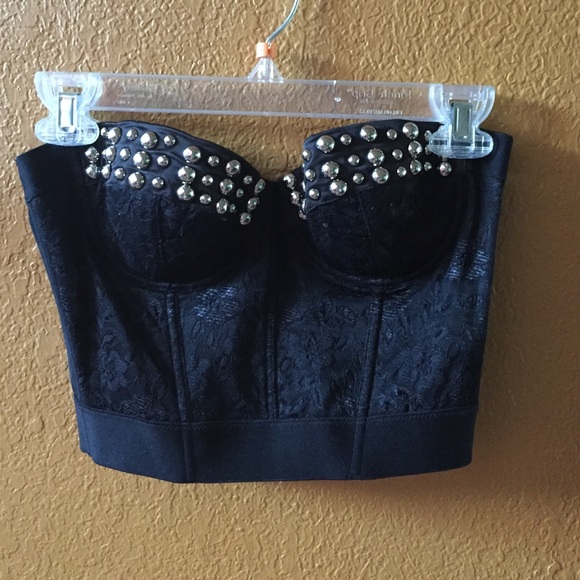 Black strapless bustier crop top