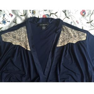 Silk lace Jones New York Navy robe