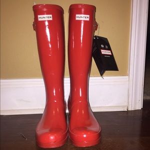 Glossy Red Hunter Rain boots; size 8