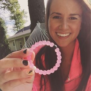 Meet your Posher, Cortney