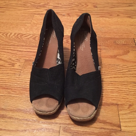 Tom wedges shoes