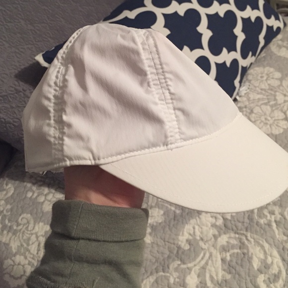 Lululemon hat