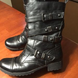 Black 10" Moto boots