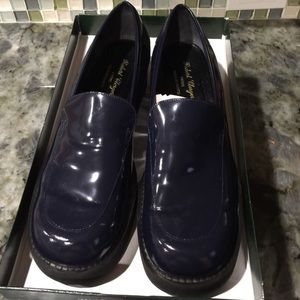 Robert Clergerie Izom Dark Blue shoe in box