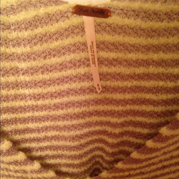 Free People sweater in heather grey & lime! - Picture 2 of 3