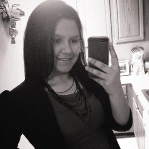 Meet your Posher, Ana paula