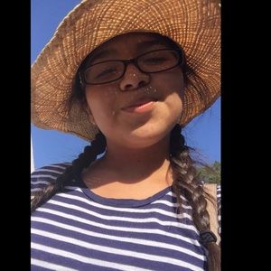 Meet your Posher, Monserrat