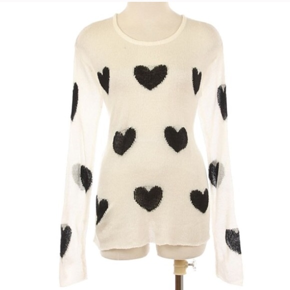 Heart knit sweater 😍❤️ - Picture 2 of 3