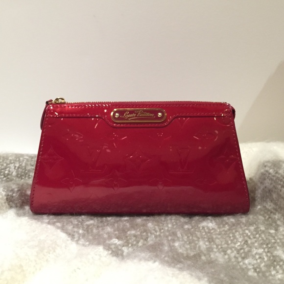 ❤️Authentic Red Vernis Louis Vuitton Pouch