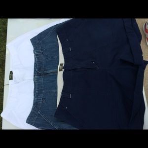 3 pairs of Eddie Bauer shorts