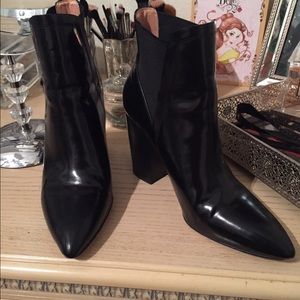 Vince Camuto Signature Veena Booties