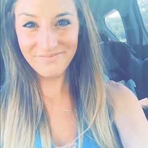 Meet your Posher, Deanna