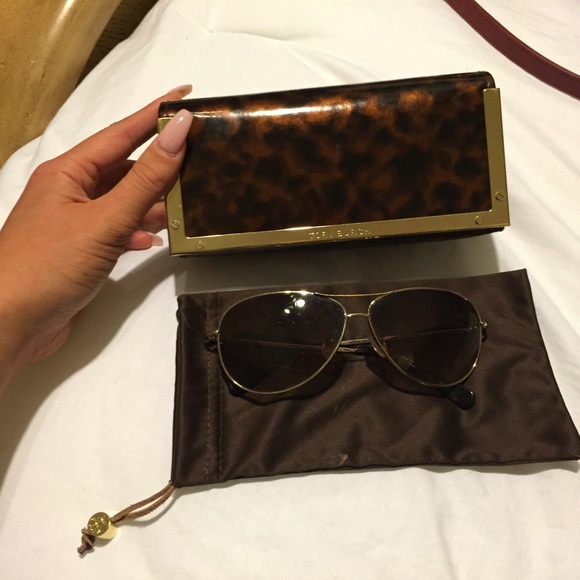Tory burch sunglasses - Picture 1 of 4
