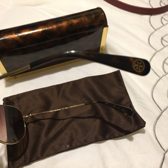 Tory burch sunglasses main image 4