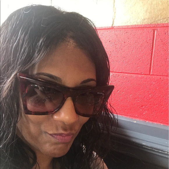 Meet your Posher, Missie - Picture 2 of 2