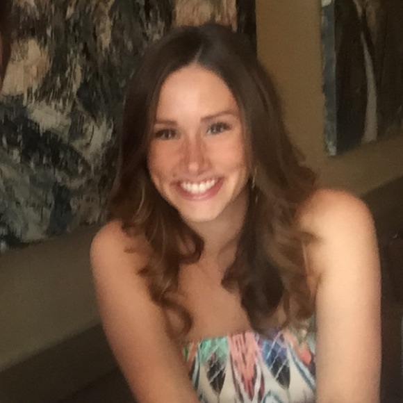 Meet your Posher, Heather - Picture 1 of 1