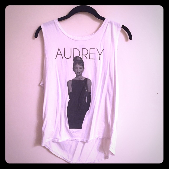 SOLD 🚫It's AUDREY!!! 🎬🎥