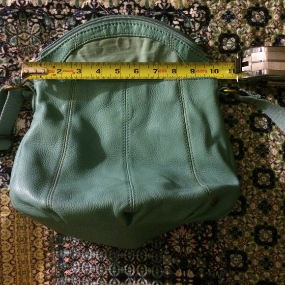 Just trying to get rid of it but not give it away - Picture 1 of 4