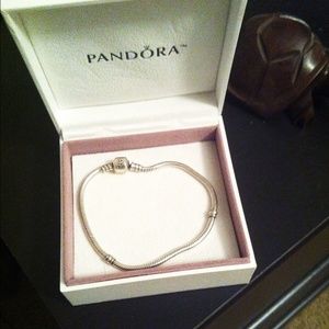 Pandora bracelet great condition!