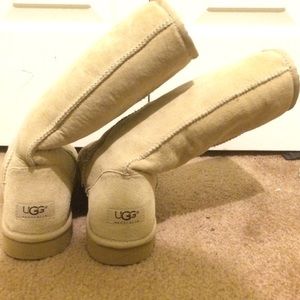 Tan Ugg Boots: Willing to negotiate price
