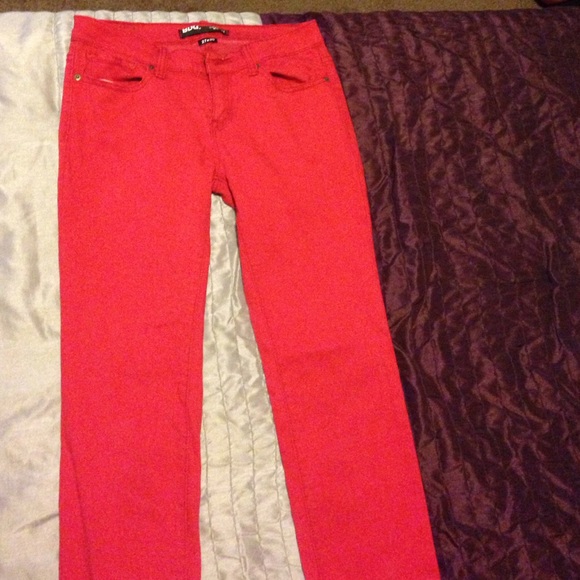 Red cigarette mid rise jeans!
