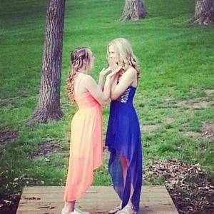 Meet your Posher, Hayley