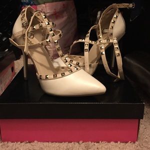 Never worn