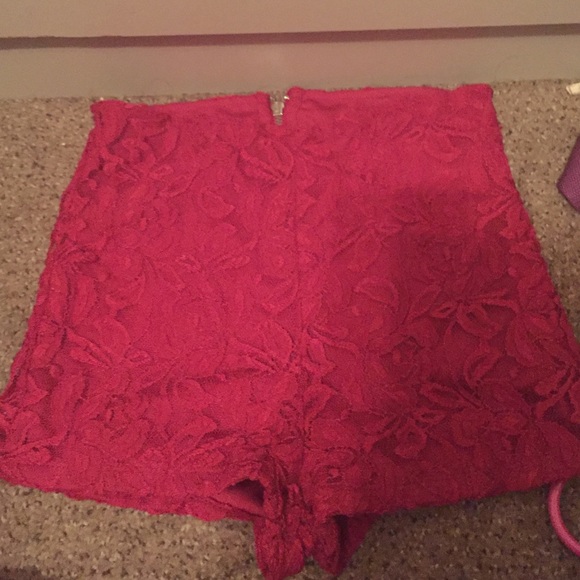 Solid floral pattern  high waisted shorts